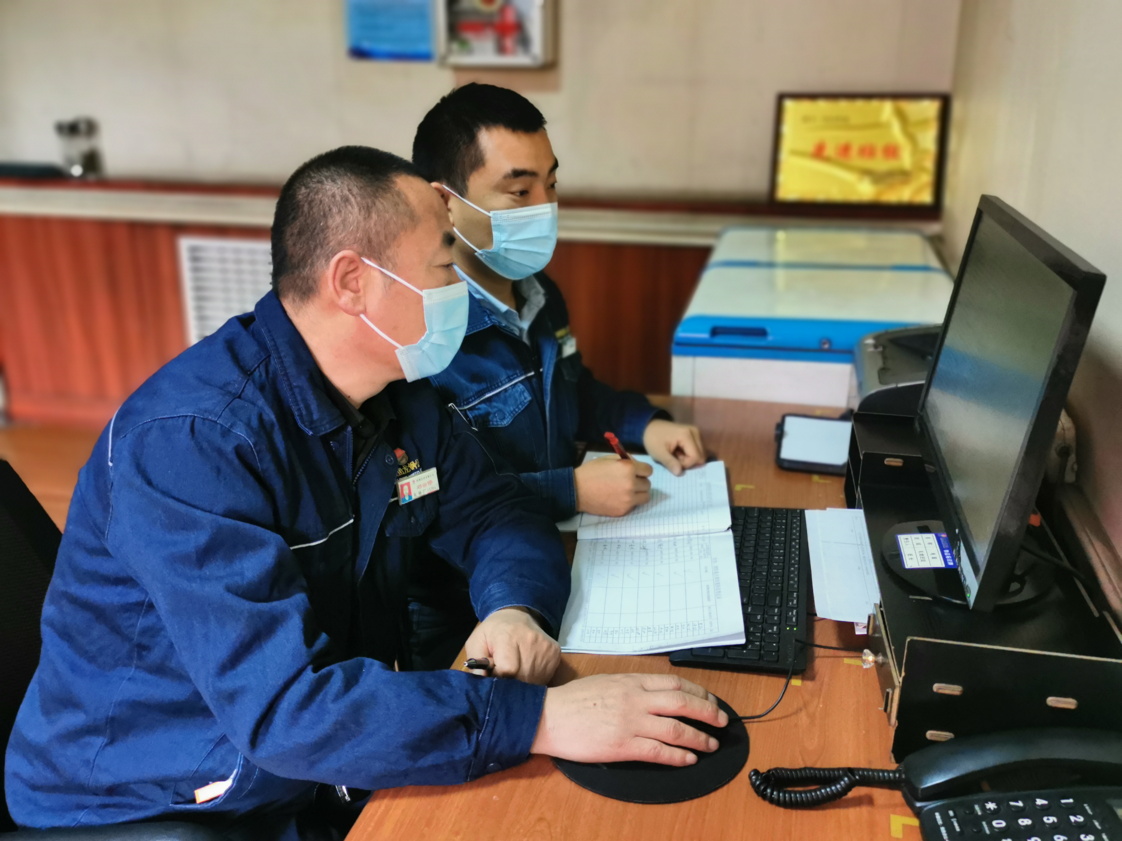 凝聚“三會”思想力量 開啟節(jié)能增效軋制新篇章 凝聚“三會”思想力量 開啟節(jié)能增效軋制新篇章