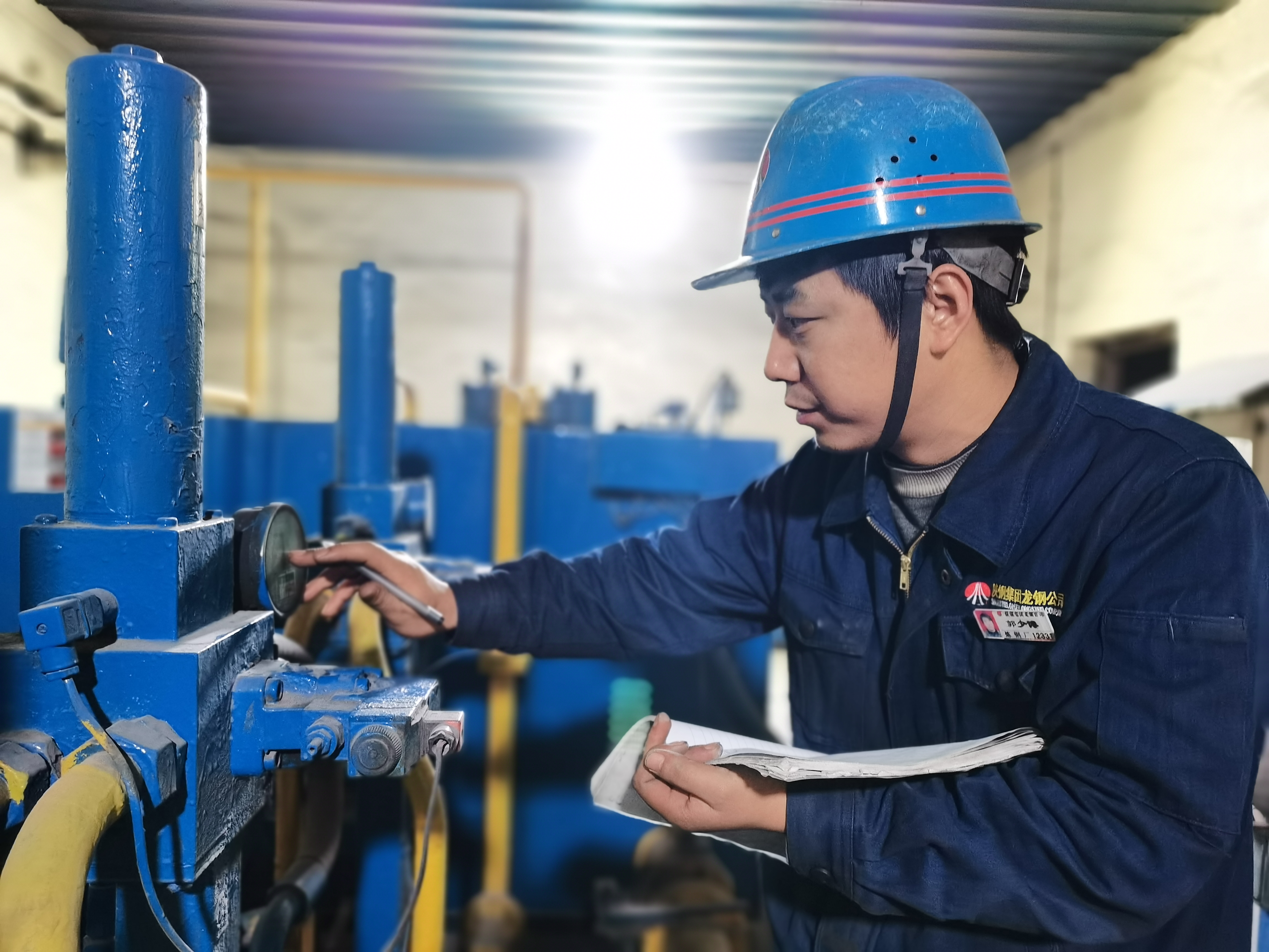 春潮涌動干勁足 奮力跑出加速度 春潮涌動干勁足 奮力跑出加速度