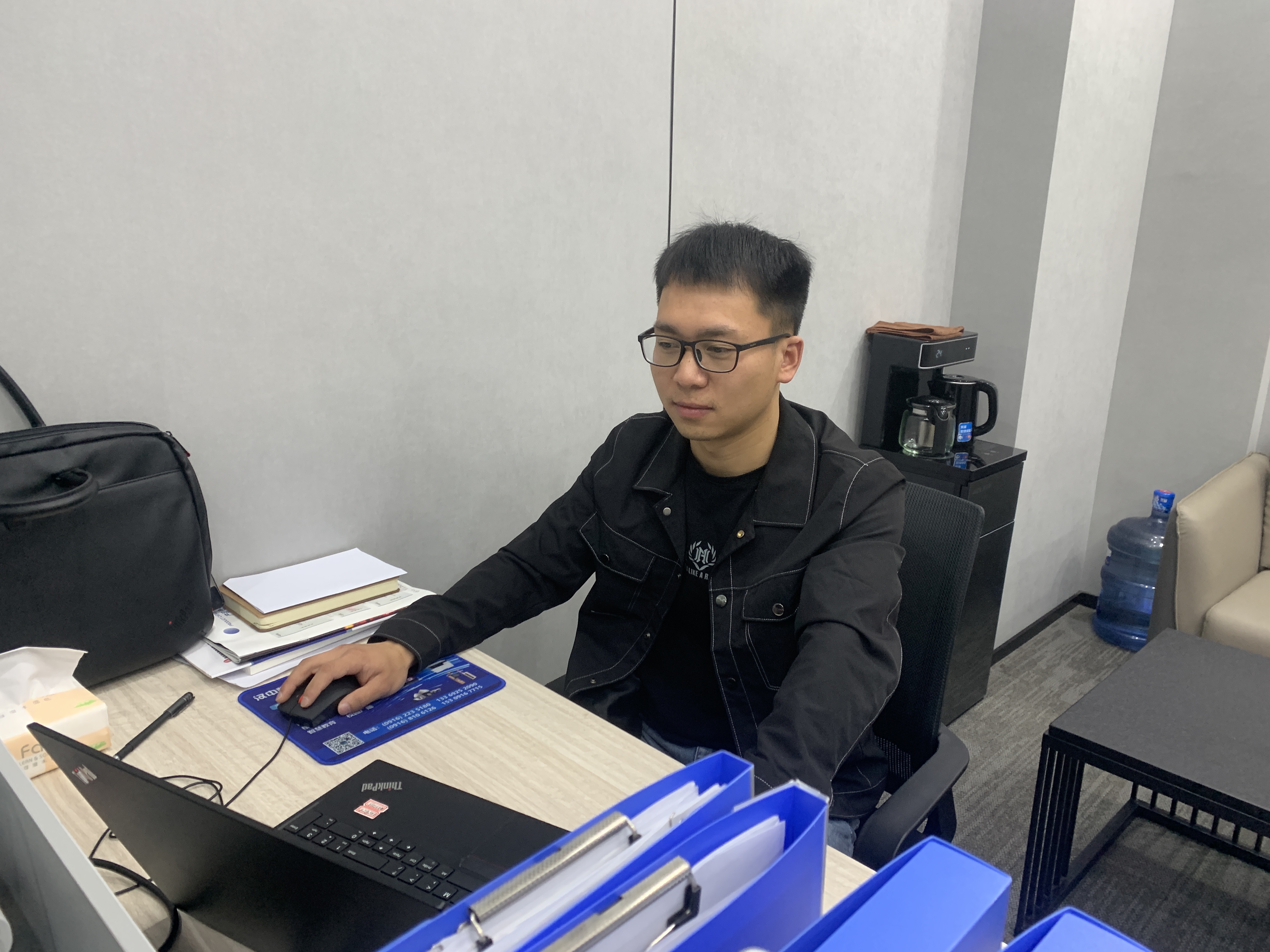 攜手奔赴“星辰大海”的營銷團隊——創新研究院研發銷售中心川渝銷售組 攜手奔赴“星辰大海”的營銷團隊——創新研究院研發銷售中心川渝銷售組