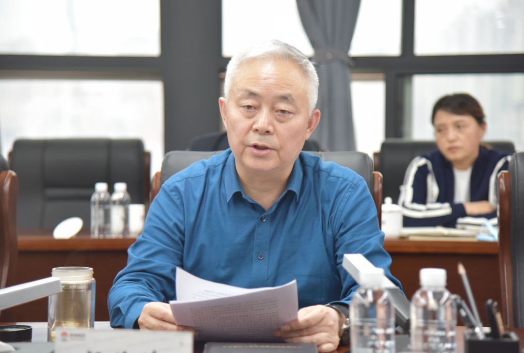 陜鋼集團(tuán)召開學(xué)習(xí)貫徹習(xí)近平新時(shí)代中國特色社會主義思想主題教育黨委理論學(xué)習(xí)中心組研討會議 陜鋼集團(tuán)召開學(xué)習(xí)貫徹習(xí)近平新時(shí)代中國特色社會主義思想主題教育黨委理論學(xué)習(xí)中心組研討會議