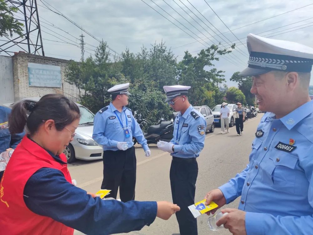 愛心助考 為夢護航 愛心助考 為夢護航