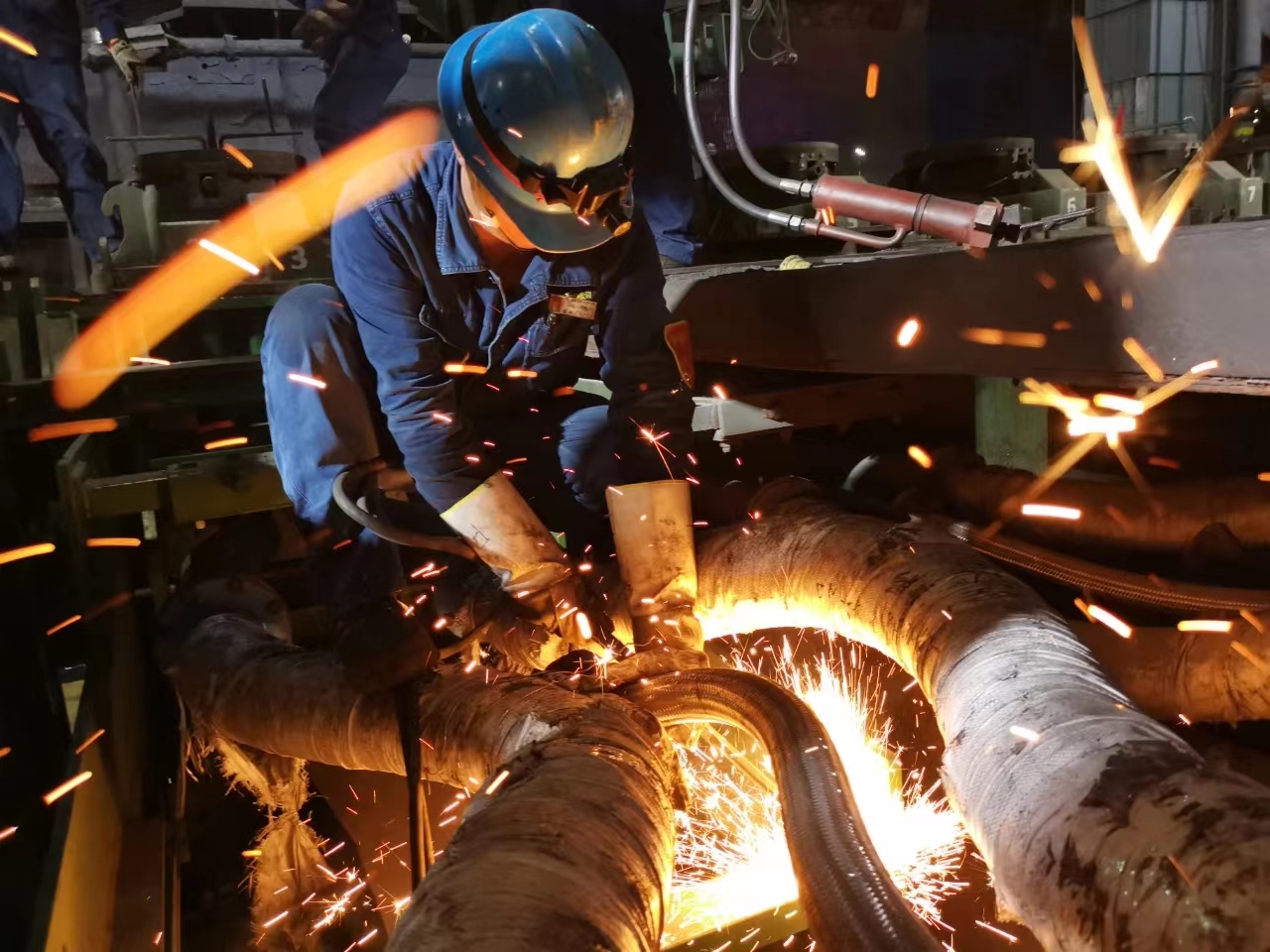 龍鋼公司以主題教育力促生產經營佳績頻傳 龍鋼公司以主題教育力促生產經營佳績頻傳