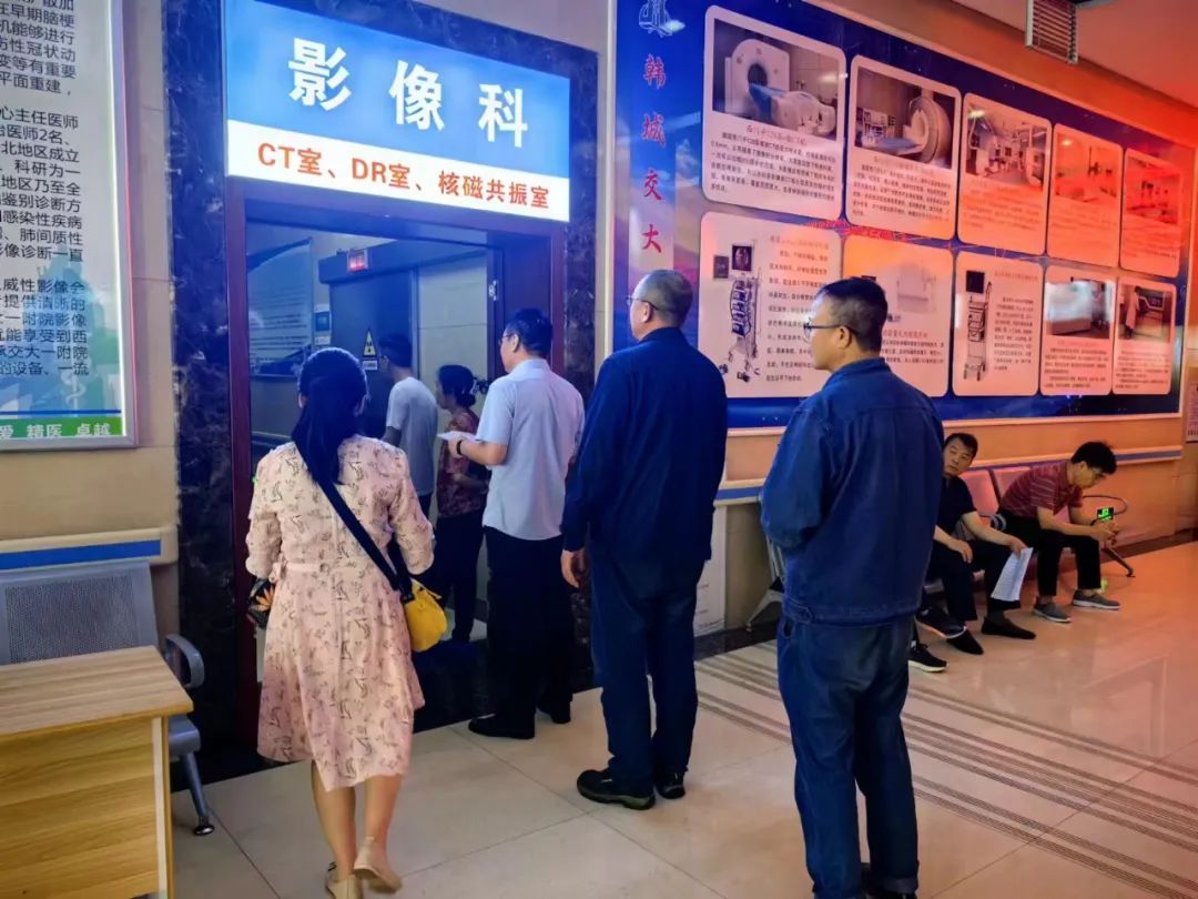 主題教育強(qiáng)作風(fēng) 注重落實(shí)見成效 主題教育強(qiáng)作風(fēng) 注重落實(shí)見成效