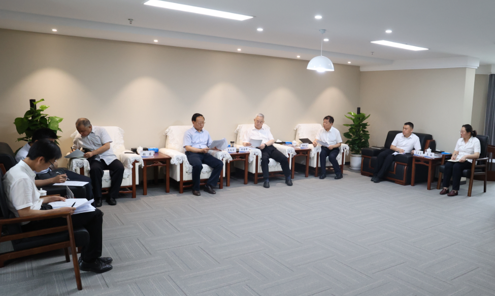 陜西省政協(xié)副主席范九倫來(lái)陜鋼集團(tuán)進(jìn)行調(diào)研 陜西省政協(xié)副主席范九倫來(lái)陜鋼集團(tuán)進(jìn)行調(diào)研