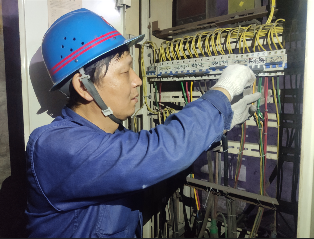 念好“實(shí)”字訣 以學(xué)促干為能源保供注入新動(dòng)能 念好“實(shí)”字訣 以學(xué)促干為能源保供注入新動(dòng)能