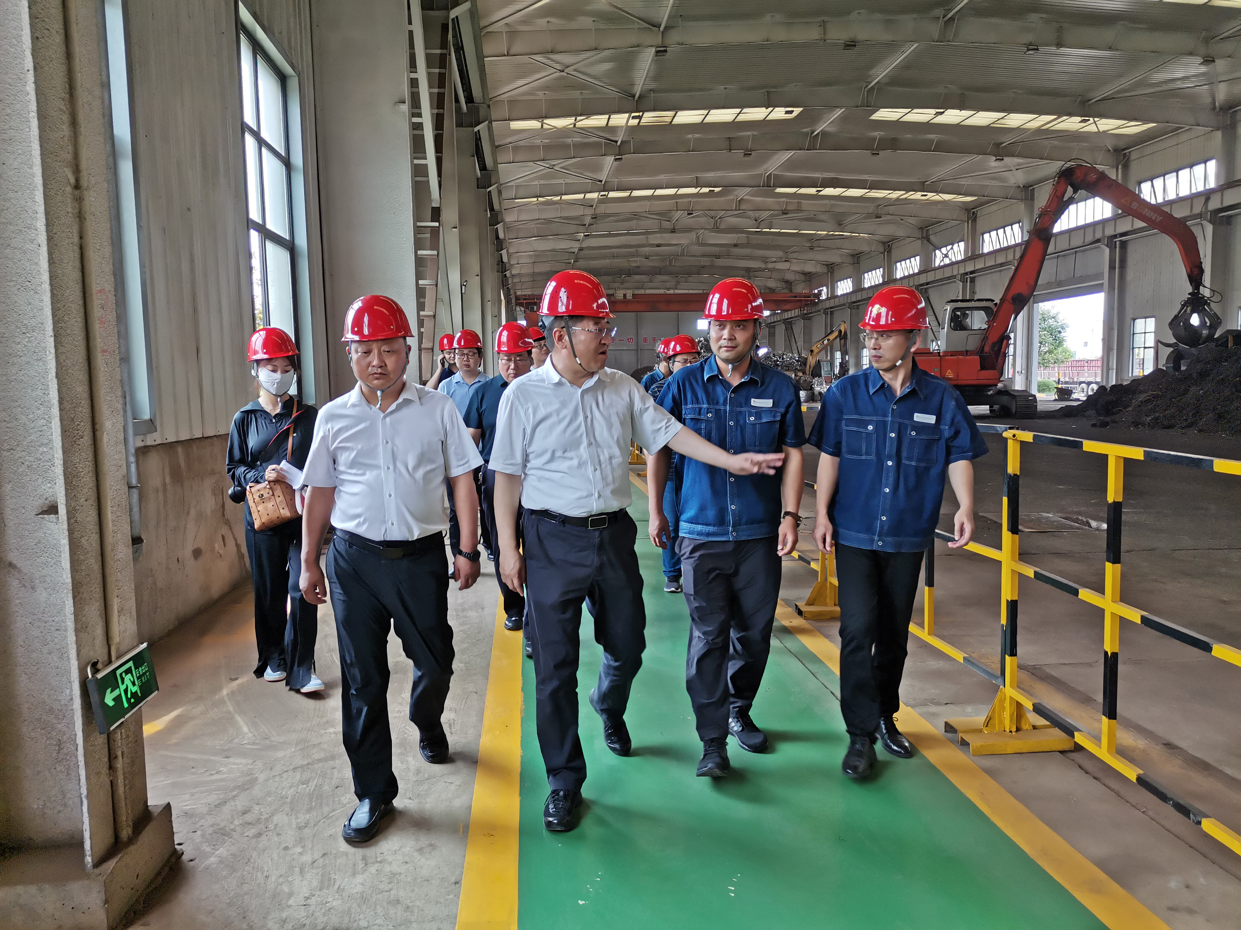 漢中市委副書記、常務(wù)副市長張啟東一行到陜鋼集團金屬科技漢中有限公司調(diào)研安全生產(chǎn)及防汛工作 漢中市委副書記、常務(wù)副市長張啟東一行到陜鋼集團金屬科技漢中有限公司調(diào)研安全生產(chǎn)及防汛工作