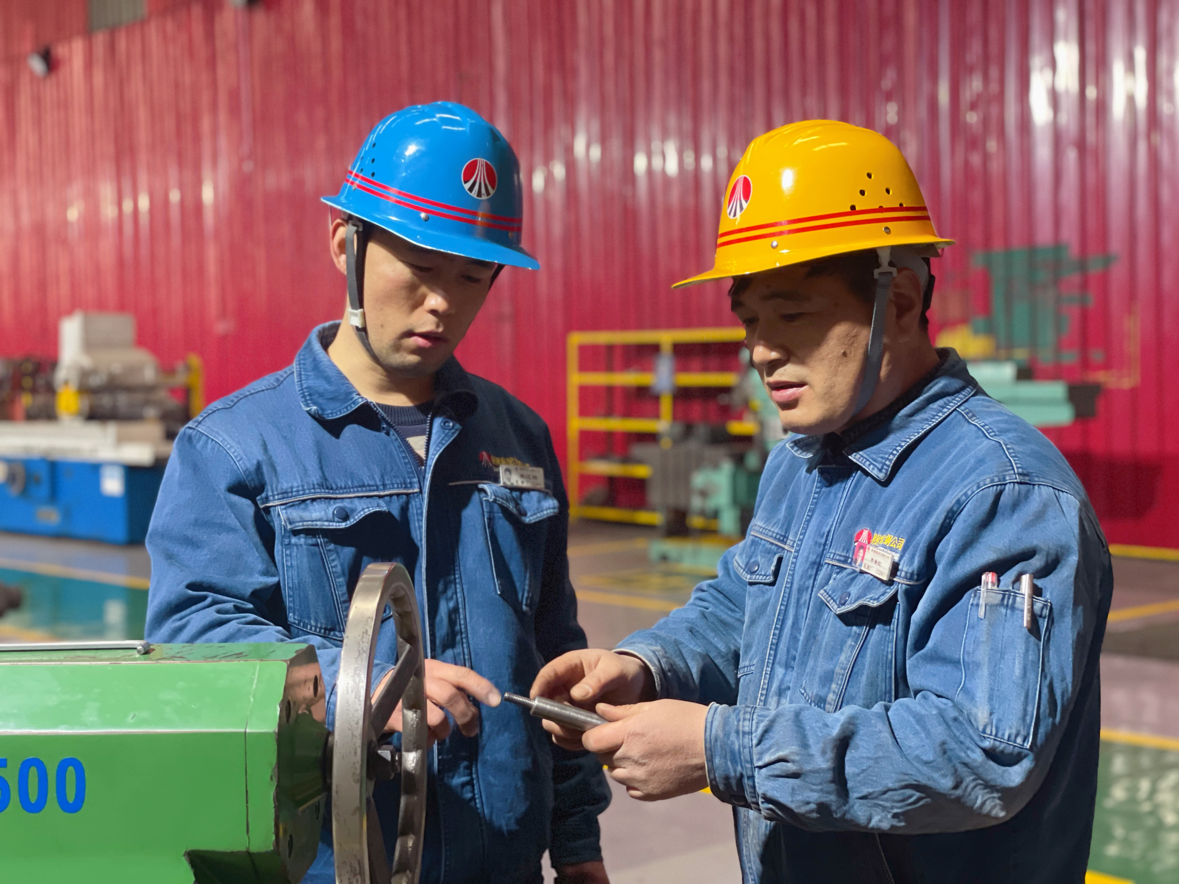 “三抓兩提一促”打造零“三違”班組 “三抓兩提一促”打造零“三違”班組