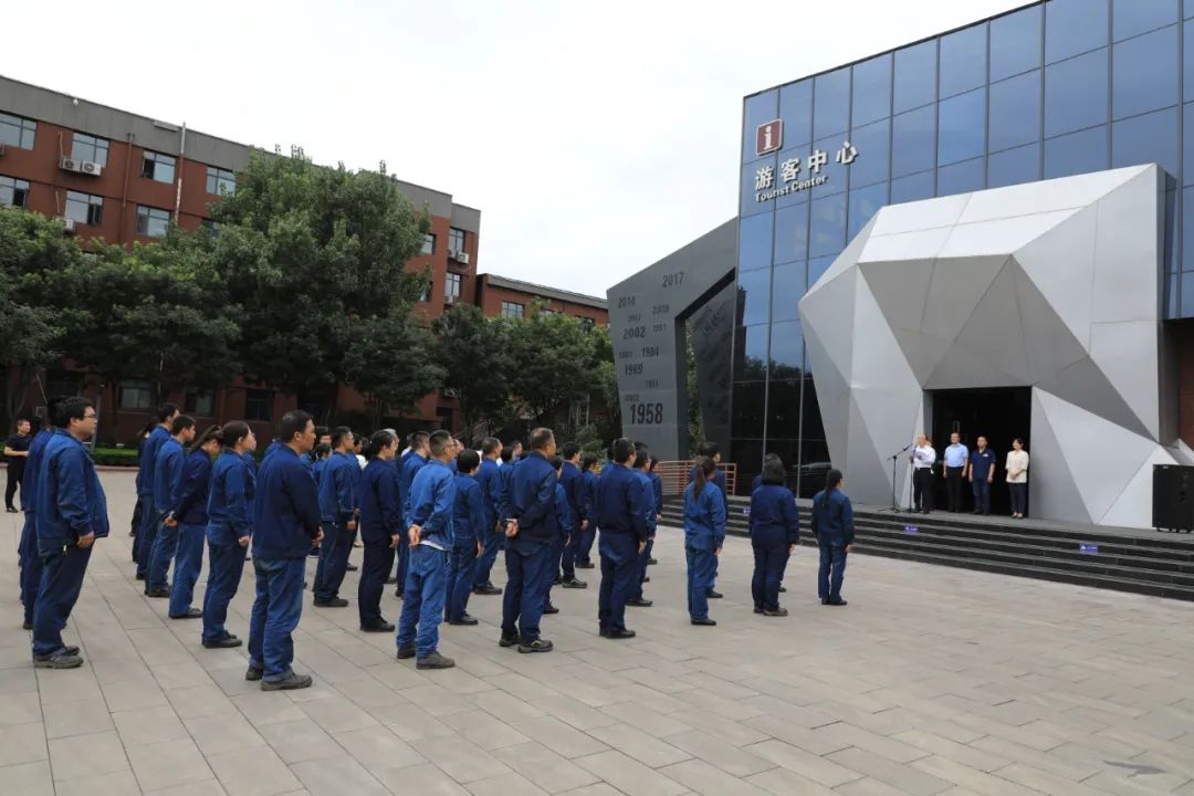 陜鋼龍鋼公司被命名為第一批陜西省民營經濟人士理想信念教育基地 陜鋼龍鋼公司被命名為第一批陜西省民營經濟人士理想信念教育基地