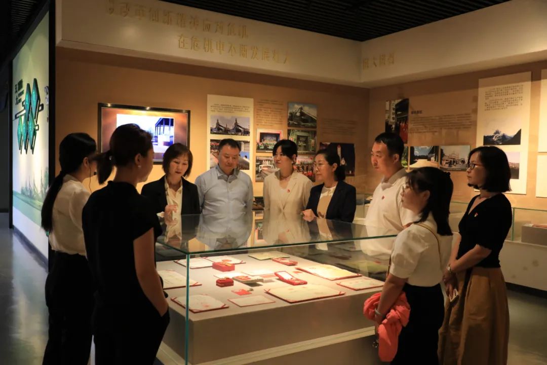 陜鋼龍鋼公司被命名為第一批陜西省民營經濟人士理想信念教育基地 陜鋼龍鋼公司被命名為第一批陜西省民營經濟人士理想信念教育基地