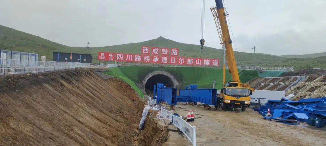 求真務(wù)實(shí) 真抓實(shí)干 全面推動(dòng)企業(yè)扭虧增盈 求真務(wù)實(shí) 真抓實(shí)干 全面推動(dòng)企業(yè)扭虧增盈