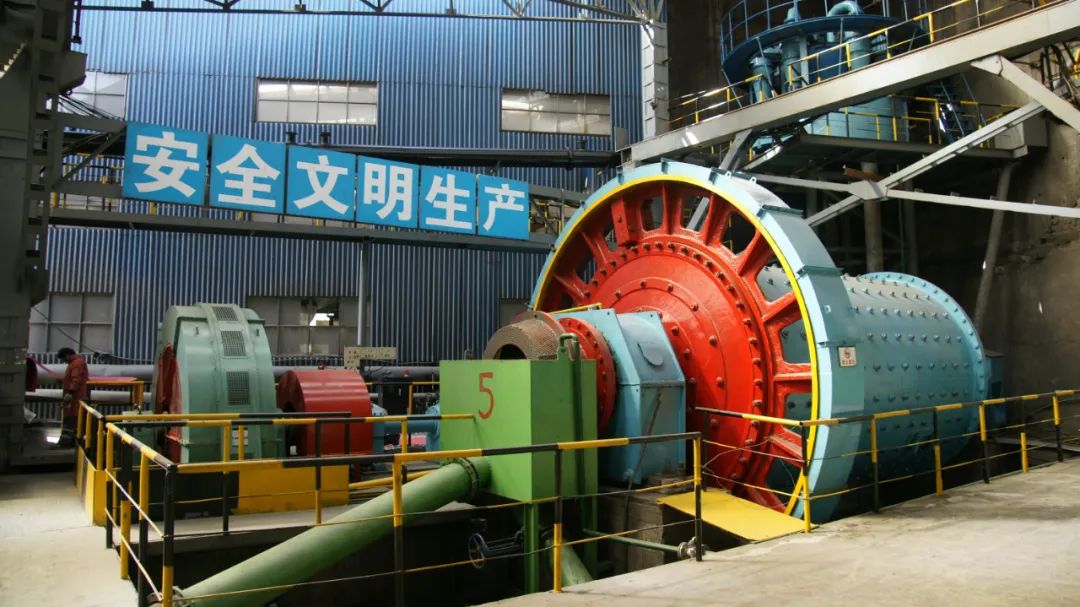 陜鋼集團學習貫徹習近平新時代中國特色社會主義思想 加快建設現代化產業體系系列報道②:以綠為“筆” 繪就綠色礦山建設新藍圖 陜鋼集團學習貫徹習近平新時代中國特色社會主義思想 加快建設現代化產業體系系列報道②:以綠為“筆” 繪就綠色礦山建設新藍圖