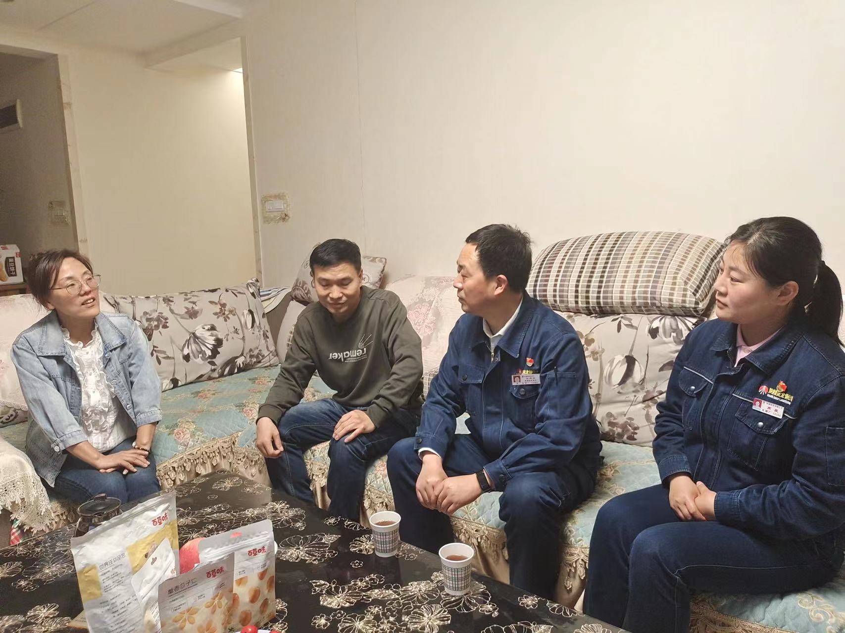 監督在前敲警鐘 杜絕身邊“微腐敗” 監督在前敲警鐘 杜絕身邊“微腐敗”