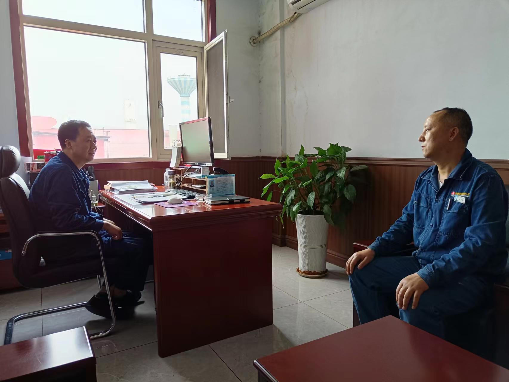 監督在前敲警鐘 杜絕身邊“微腐敗” 監督在前敲警鐘 杜絕身邊“微腐敗”