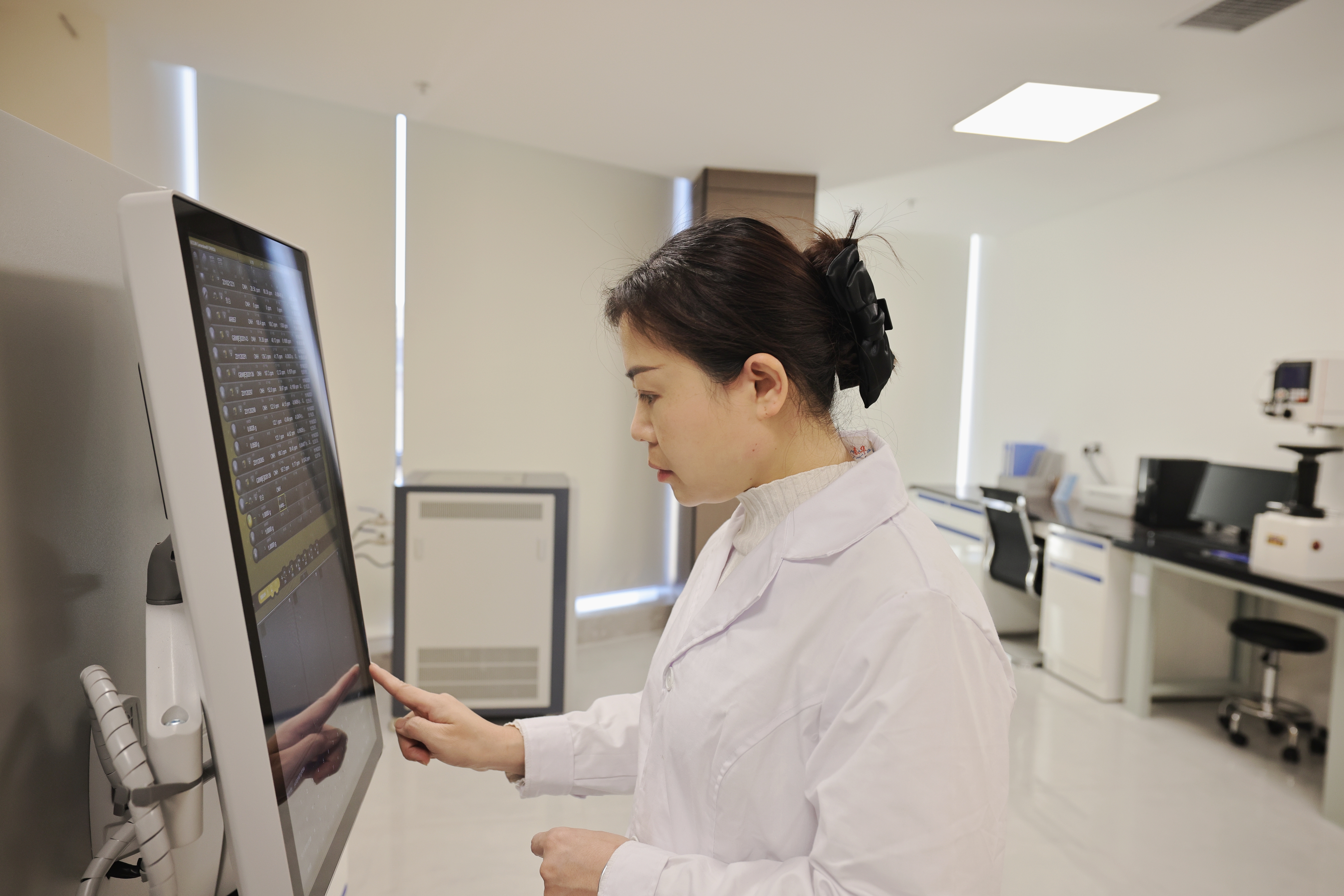 在小試樣中書寫大文章 在小試樣中書寫大文章