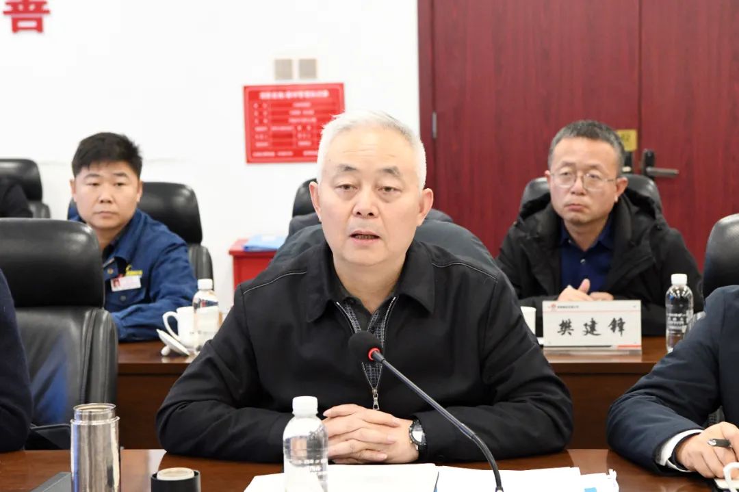 寶雞石油鋼管公司、延長(zhǎng)石油物資集團(tuán)與陜鋼集團(tuán)聯(lián)合召開石油鋼管項(xiàng)目工作會(huì) 寶雞石油鋼管公司、延長(zhǎng)石油物資集團(tuán)與陜鋼集團(tuán)聯(lián)合召開石油鋼管項(xiàng)目工作會(huì)