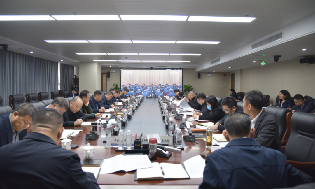 陜鋼集團(tuán)黨委理論學(xué)習(xí)中心組學(xué)習(xí)中央經(jīng)濟(jì)工作會議精神、陜西省委十四屆五次全會暨省委經(jīng)濟(jì)工作會議精神 陜鋼集團(tuán)黨委理論學(xué)習(xí)中心組學(xué)習(xí)中央經(jīng)濟(jì)工作會議精神、陜西省委十四屆五次全會暨省委經(jīng)濟(jì)工作會議精神