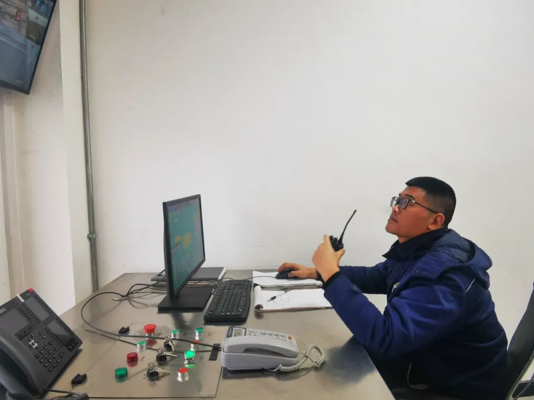 直擊現(xiàn)場(chǎng)!陜鋼集團(tuán)龍鋼公司機(jī)械化綜合一次料場(chǎng)高效投運(yùn) 直擊現(xiàn)場(chǎng)!陜鋼集團(tuán)龍鋼公司機(jī)械化綜合一次料場(chǎng)高效投運(yùn)