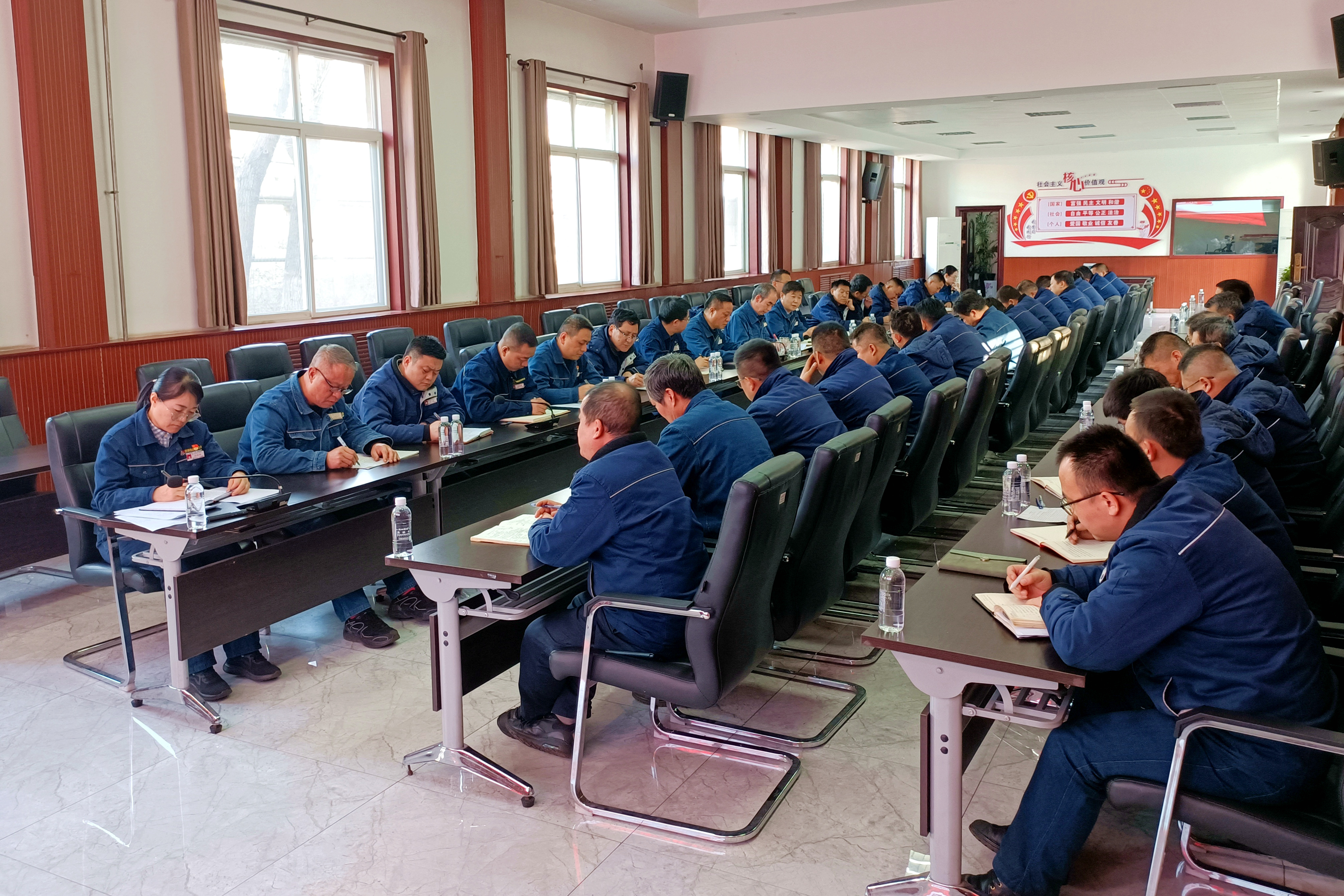 以標準化規范化為抓手 推動黨支部建設“塑形提質” 以標準化規范化為抓手 推動黨支部建設“塑形提質”