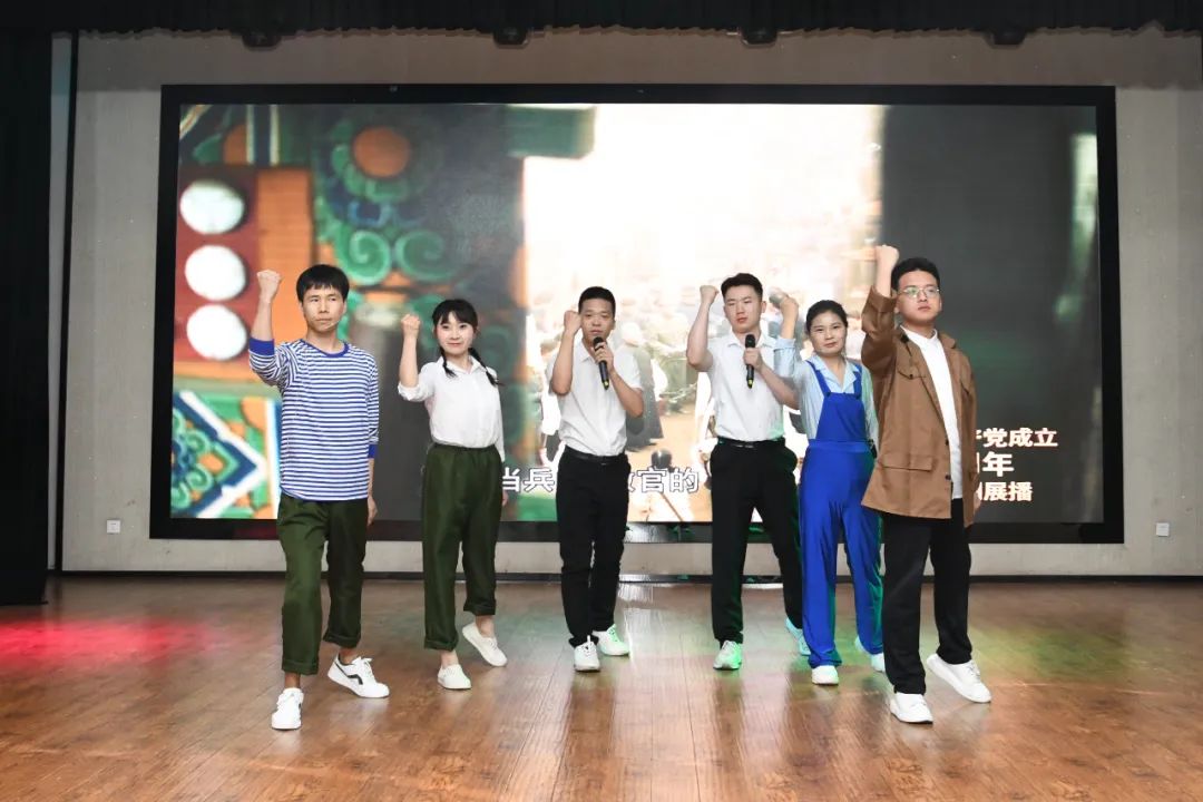 龍鋼公司團委舉辦“打贏硬仗 求生圖存 我為企業治虧創效做貢獻”演講賽 龍鋼公司團委舉辦“打贏硬仗 求生圖存 我為企業治虧創效做貢獻”演講賽