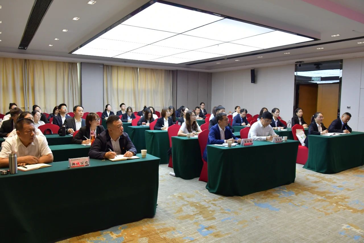 充電蓄能學“干貨” 為講好硬仗故事練“真招” 充電蓄能學“干貨” 為講好硬仗故事練“真招”