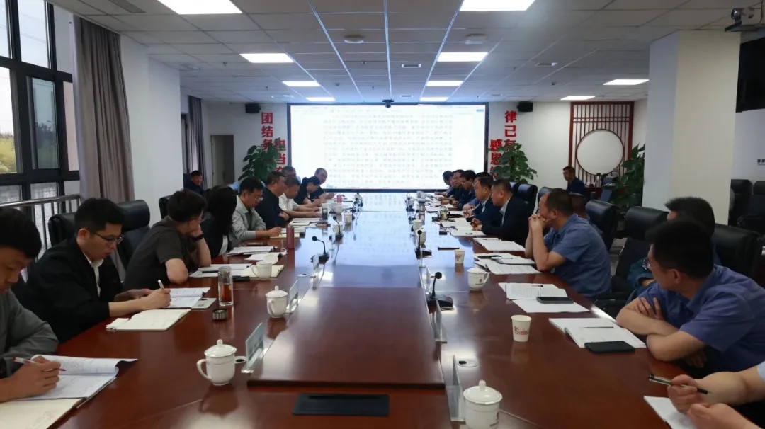 許曉增到漢鋼公司調研指導生產經營工作 許曉增到漢鋼公司調研指導生產經營工作