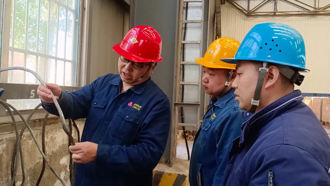 以學(xué)促練 以練為戰(zhàn) 提升全員應(yīng)急處置能力 以學(xué)促練 以練為戰(zhàn) 提升全員應(yīng)急處置能力