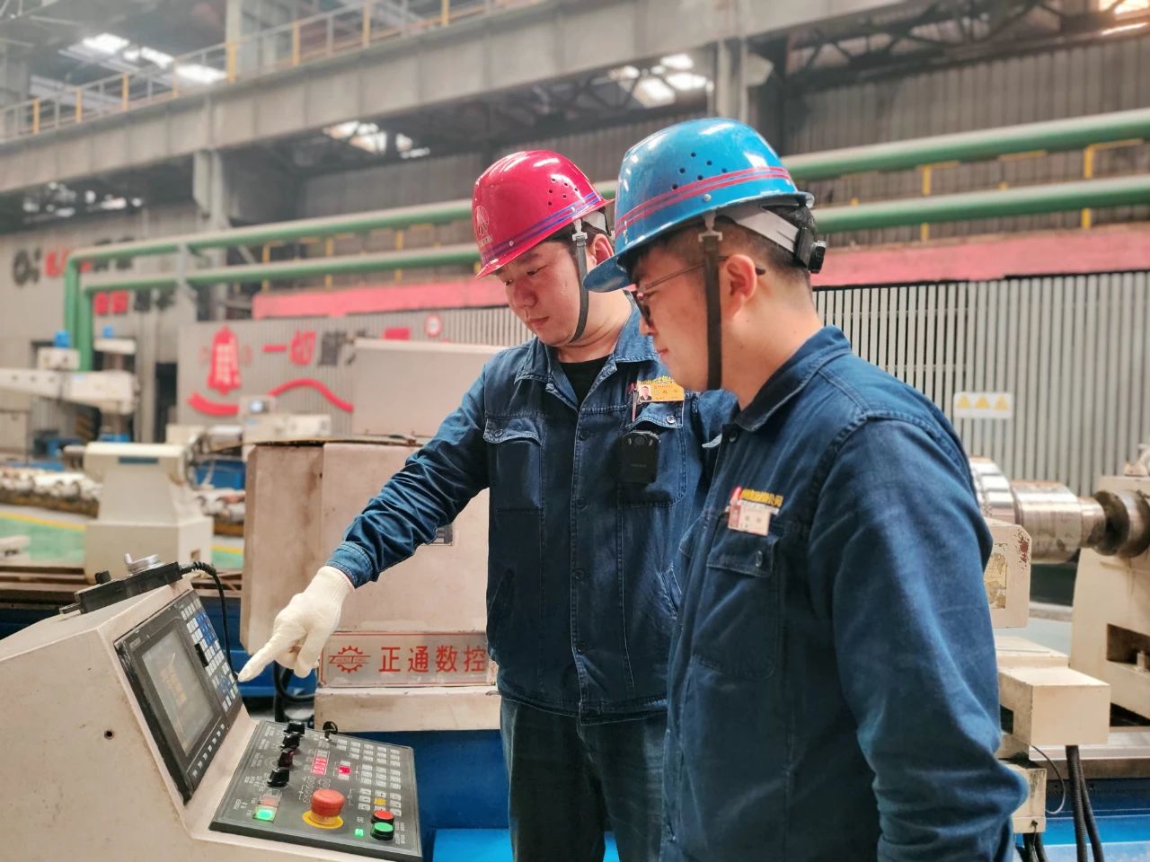 蓄勢待發 滿弓姿態構筑安全“新穹頂” 蓄勢待發 滿弓姿態構筑安全“新穹頂”