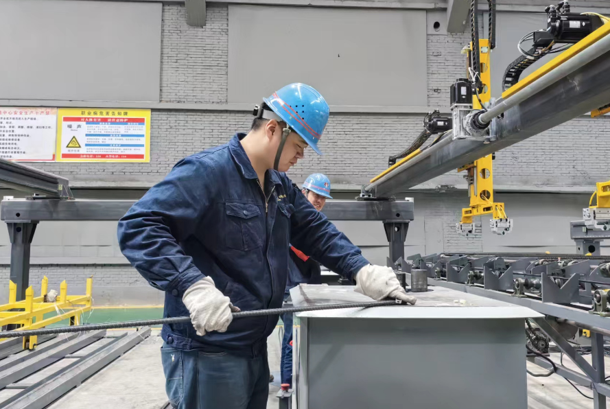 用好運算法則 提升加工效益 西安分公司鋼材精深加工降本又高效 用好運算法則 提升加工效益 西安分公司鋼材精深加工降本又高效