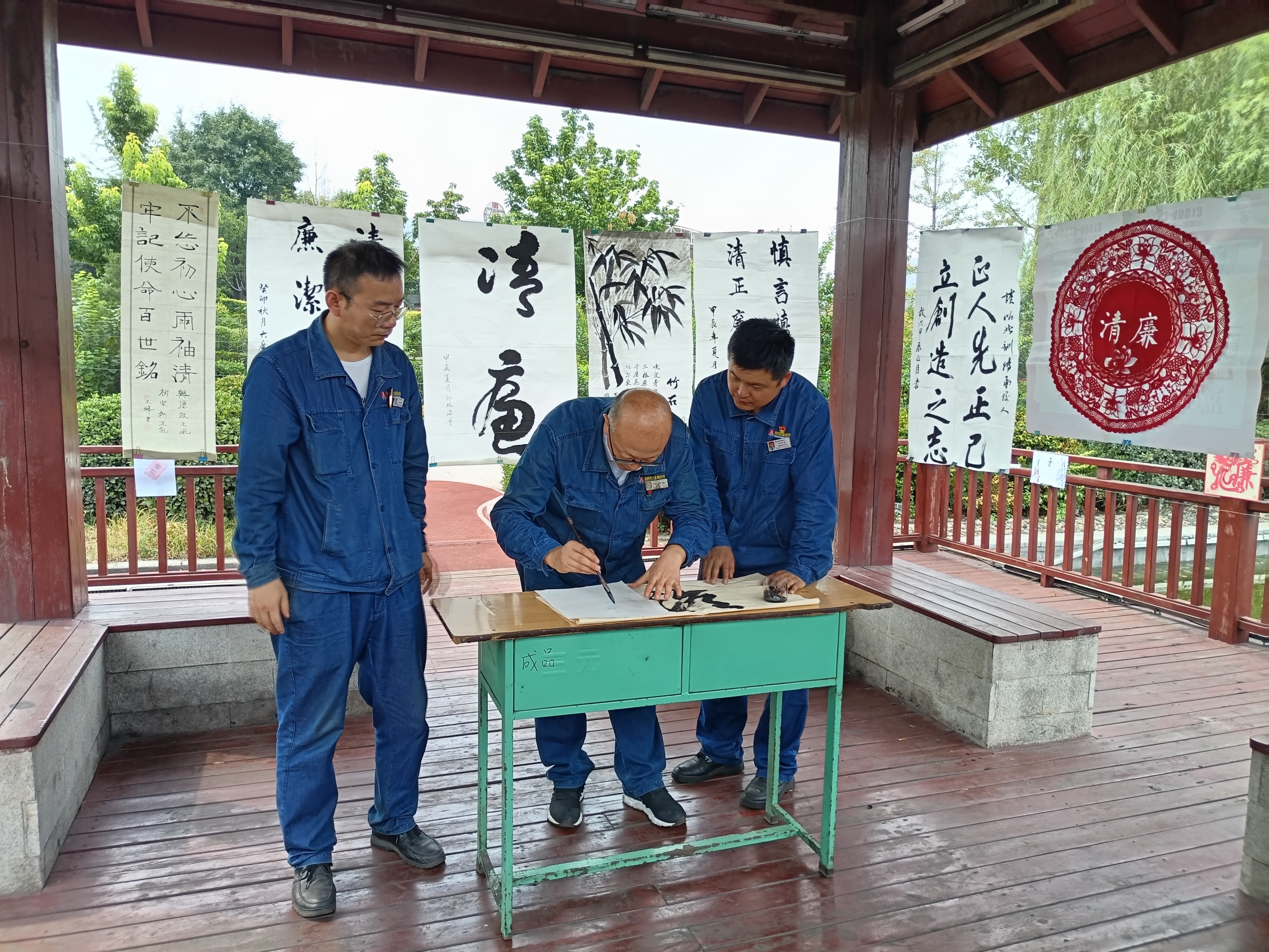 翰墨頌清風 廉潔潤鋼城——陜鋼集團紀檢監察學會龍鋼分會組織開展廉潔文化作品展 翰墨頌清風 廉潔潤鋼城——陜鋼集團紀檢監察學會龍鋼分會組織開展廉潔文化作品展