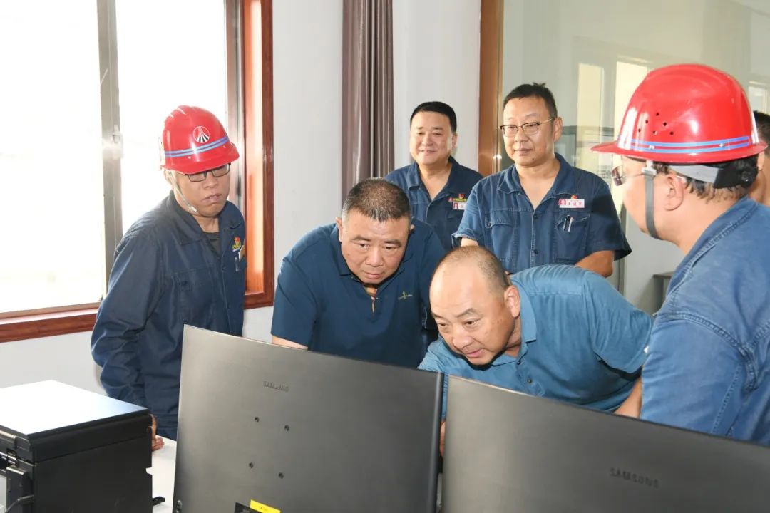 許曉增到龍鋼公司進行節前安全檢查 許曉增到龍鋼公司進行節前安全檢查