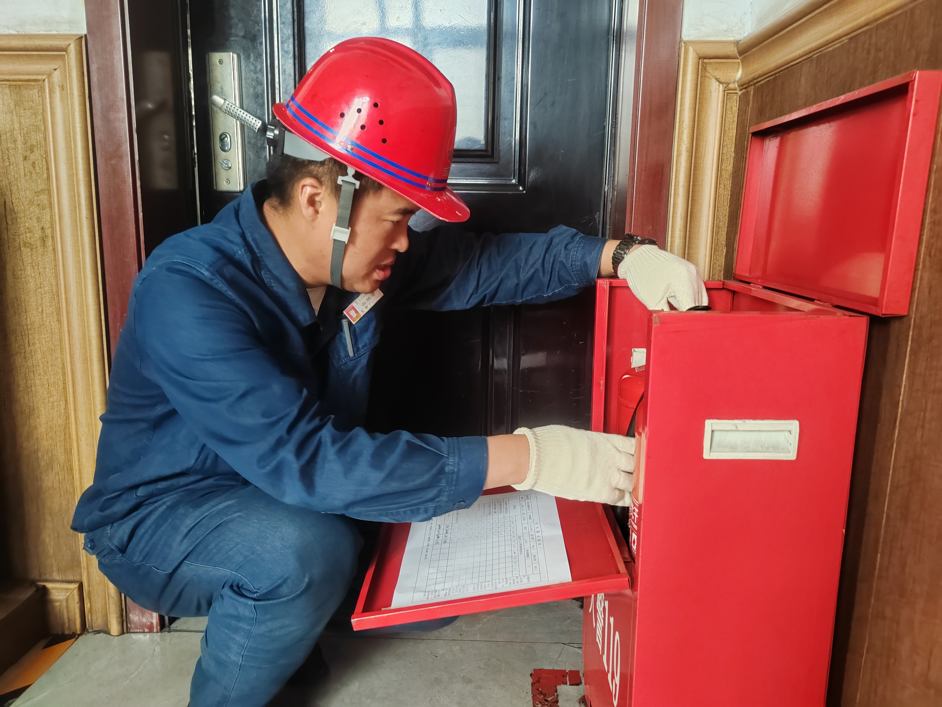 錨定目標(biāo) 壓實(shí)責(zé)任 決戰(zhàn)四季度 錨定目標(biāo) 壓實(shí)責(zé)任 決戰(zhàn)四季度