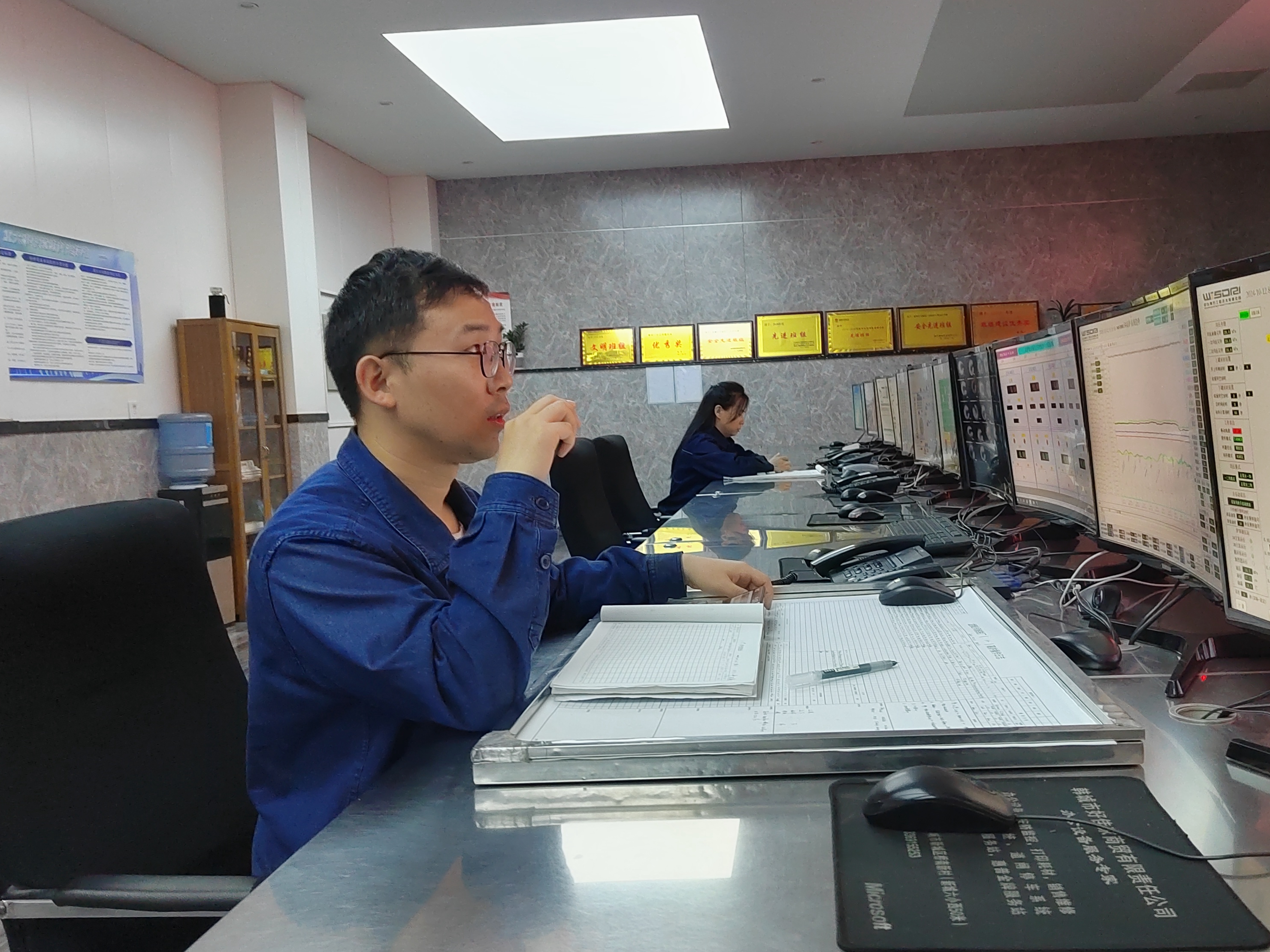 仰望星空 用工藝匠心筑夢鋼鐵青春 ——記“全國鋼鐵行業(yè)技術(shù)能手”張亞楠 仰望星空 用工藝匠心筑夢鋼鐵青春 ——記“全國鋼鐵行業(yè)技術(shù)能手”張亞楠