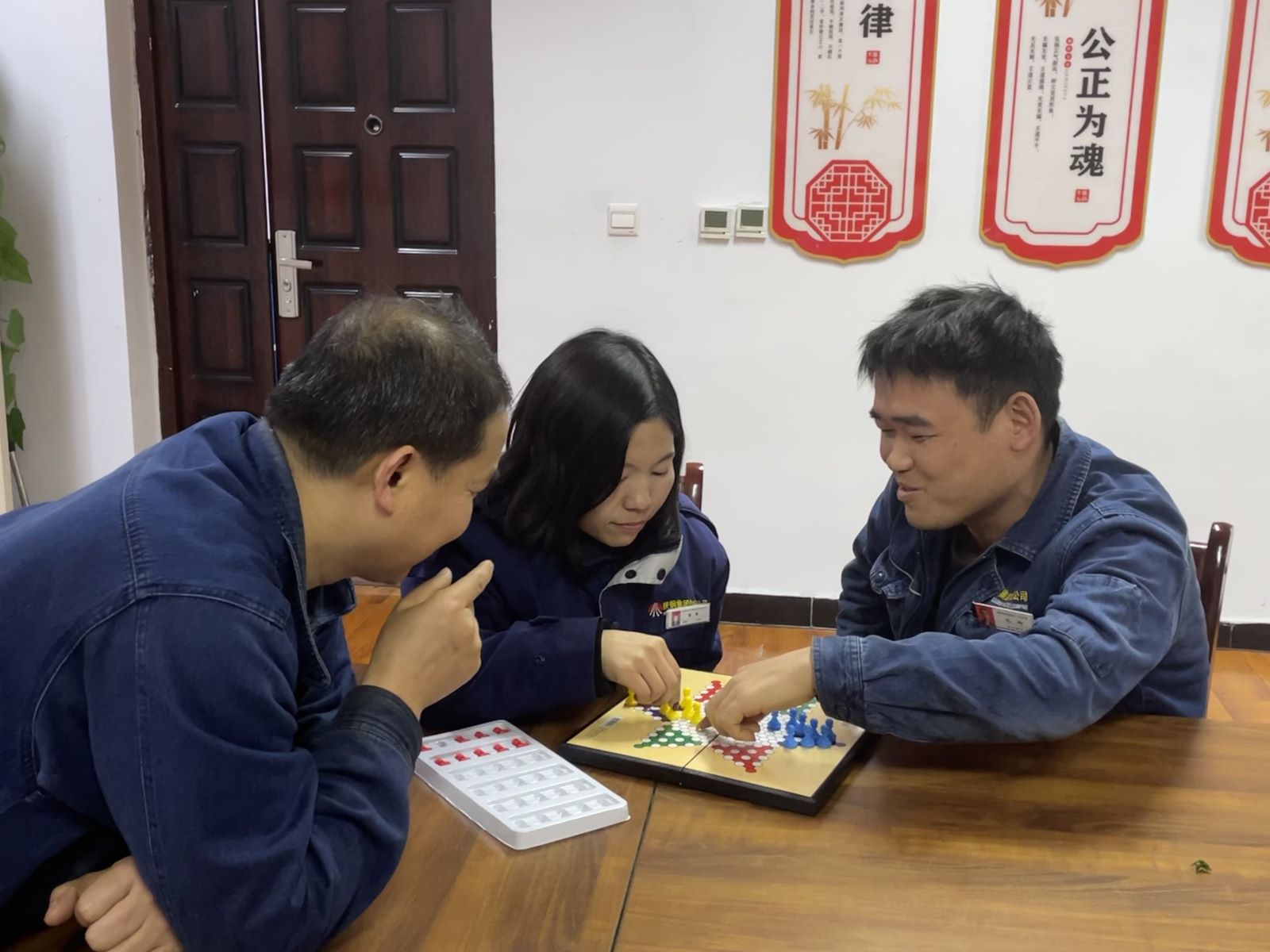 用好“533”管理法 激發班組“細胞”新活力 用好“533”管理法 激發班組“細胞”新活力