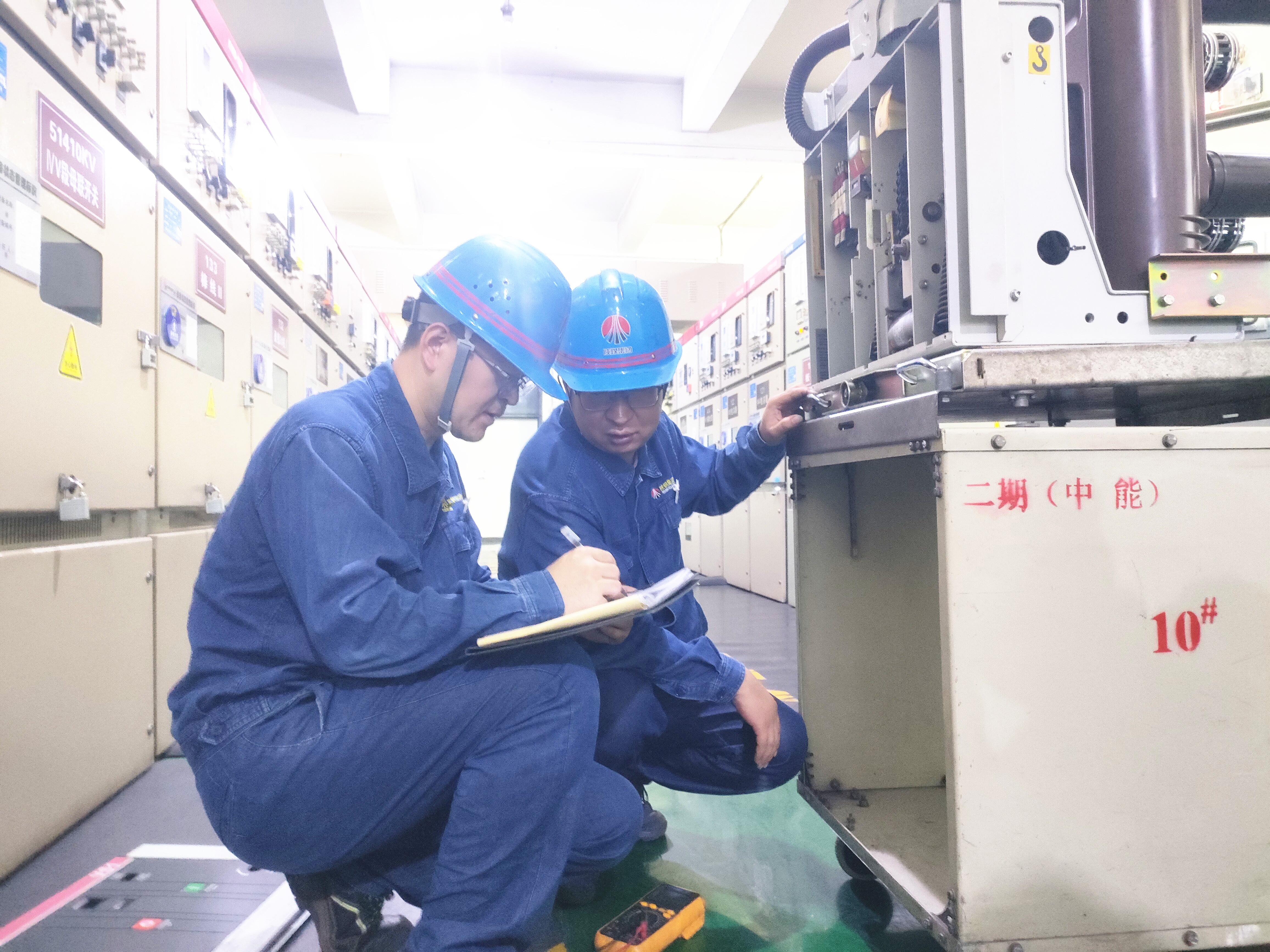 逆勢(shì)攻堅(jiān) 書寫能源保供實(shí)干答卷 逆勢(shì)攻堅(jiān) 書寫能源保供實(shí)干答卷