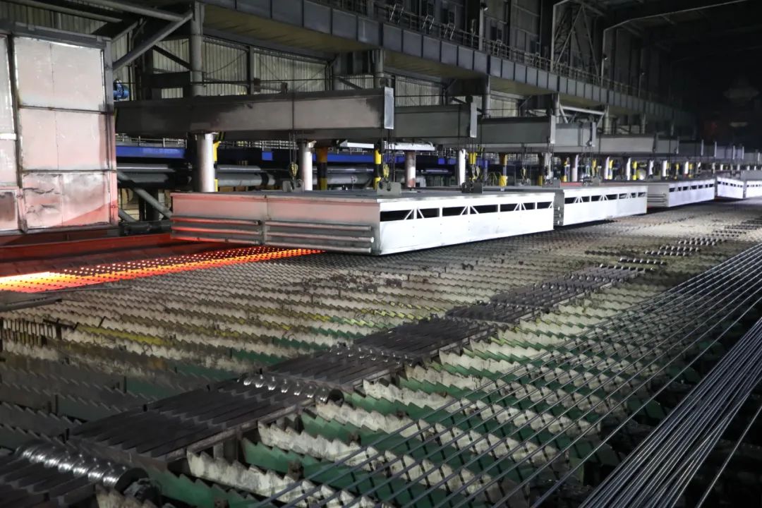 新年開好頭、起好步——龍鋼公司棒二生產(chǎn)線圓滿完成檢修并順利開軋