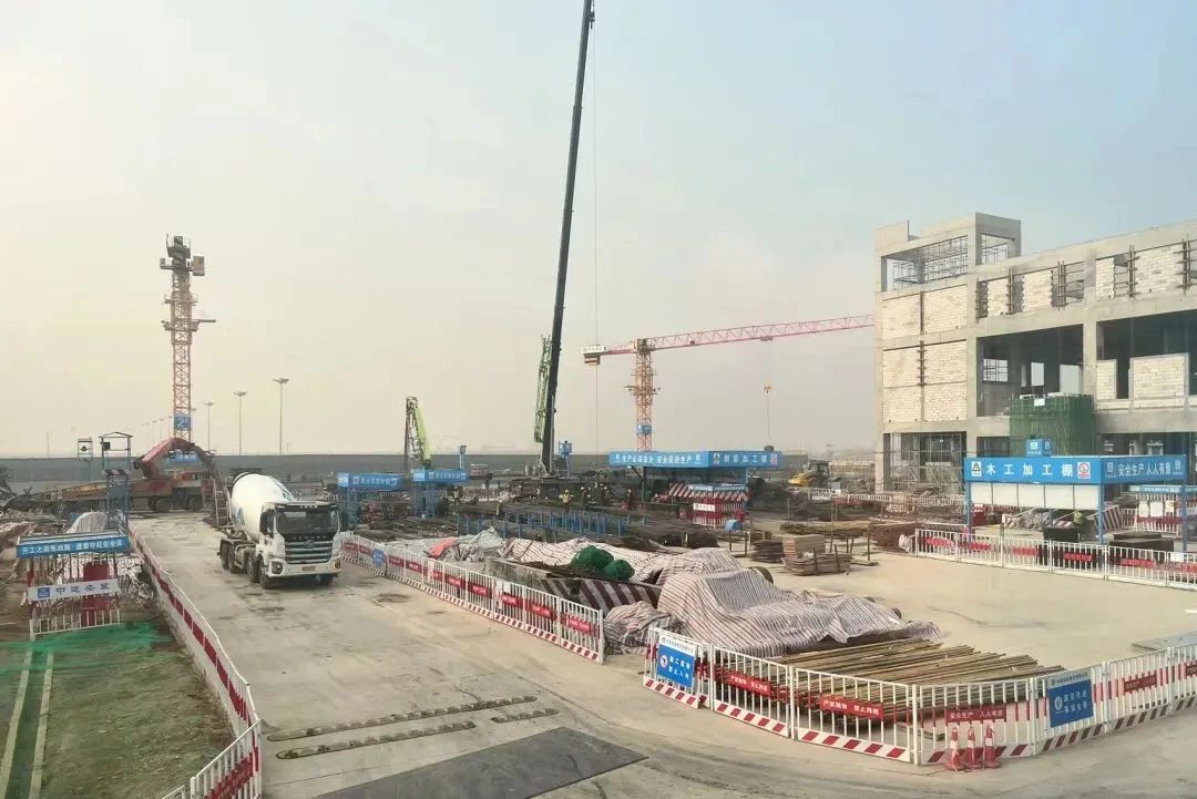 @վǡՆã𡰿нzI֮·