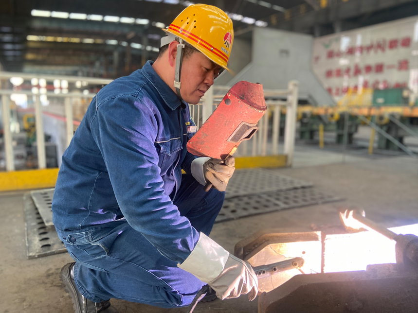 讓會議精神落地生根 催生降本新碩果 讓會議精神落地生根 催生降本新碩果