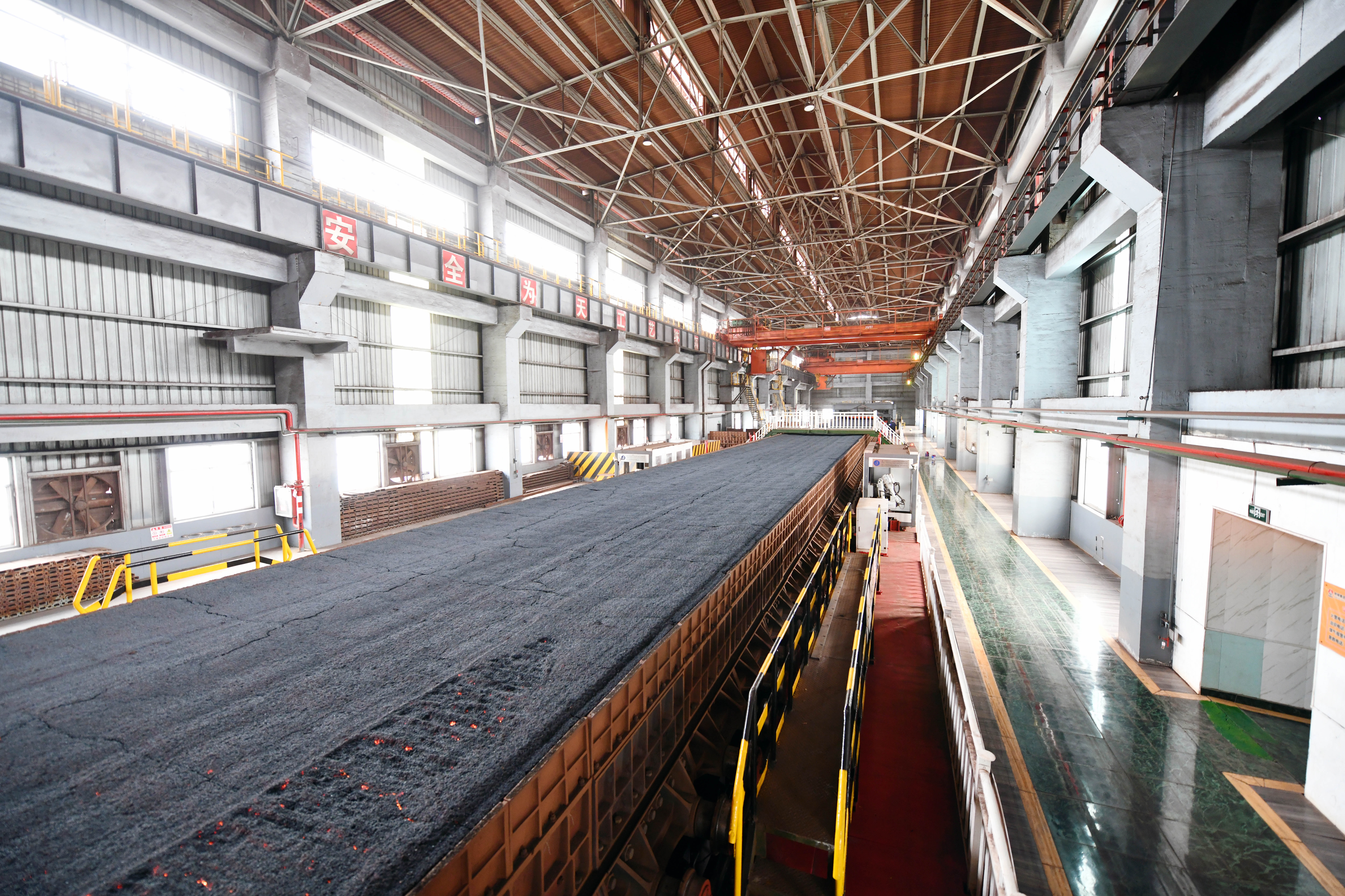 龍鋼公司:“智慧大腦”上線 煉鐵生產有了“數字管家” 龍鋼公司:“智慧大腦”上線 煉鐵生產有了“數字管家”