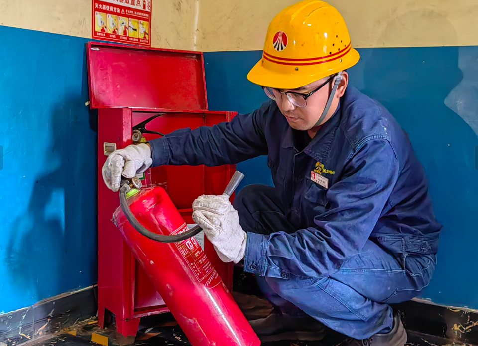 “四維”防線 筑牢安全壁壘 “四維”防線 筑牢安全壁壘