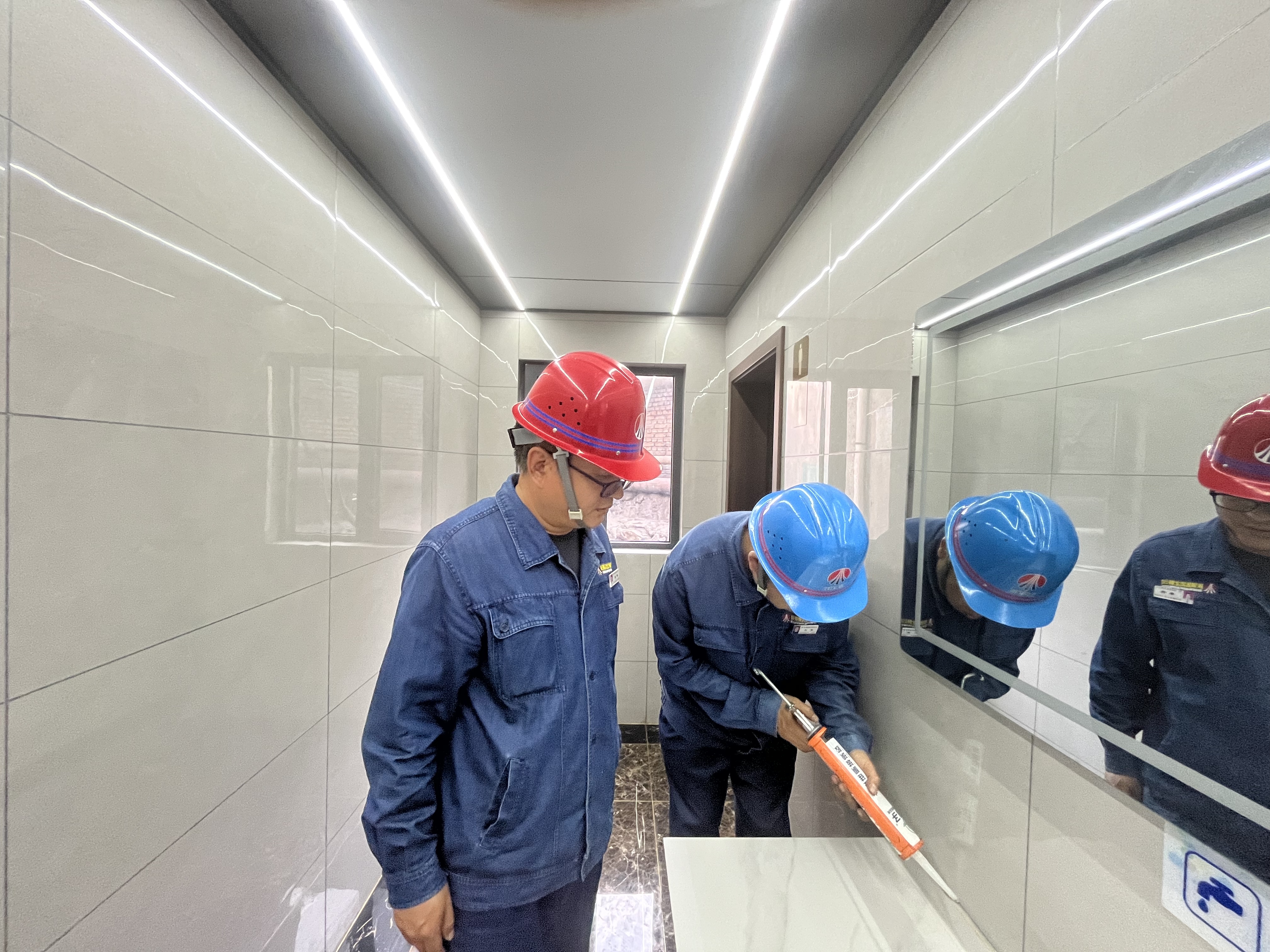 實干擔當顯本色 攻堅克難惠民生 實干擔當顯本色 攻堅克難惠民生