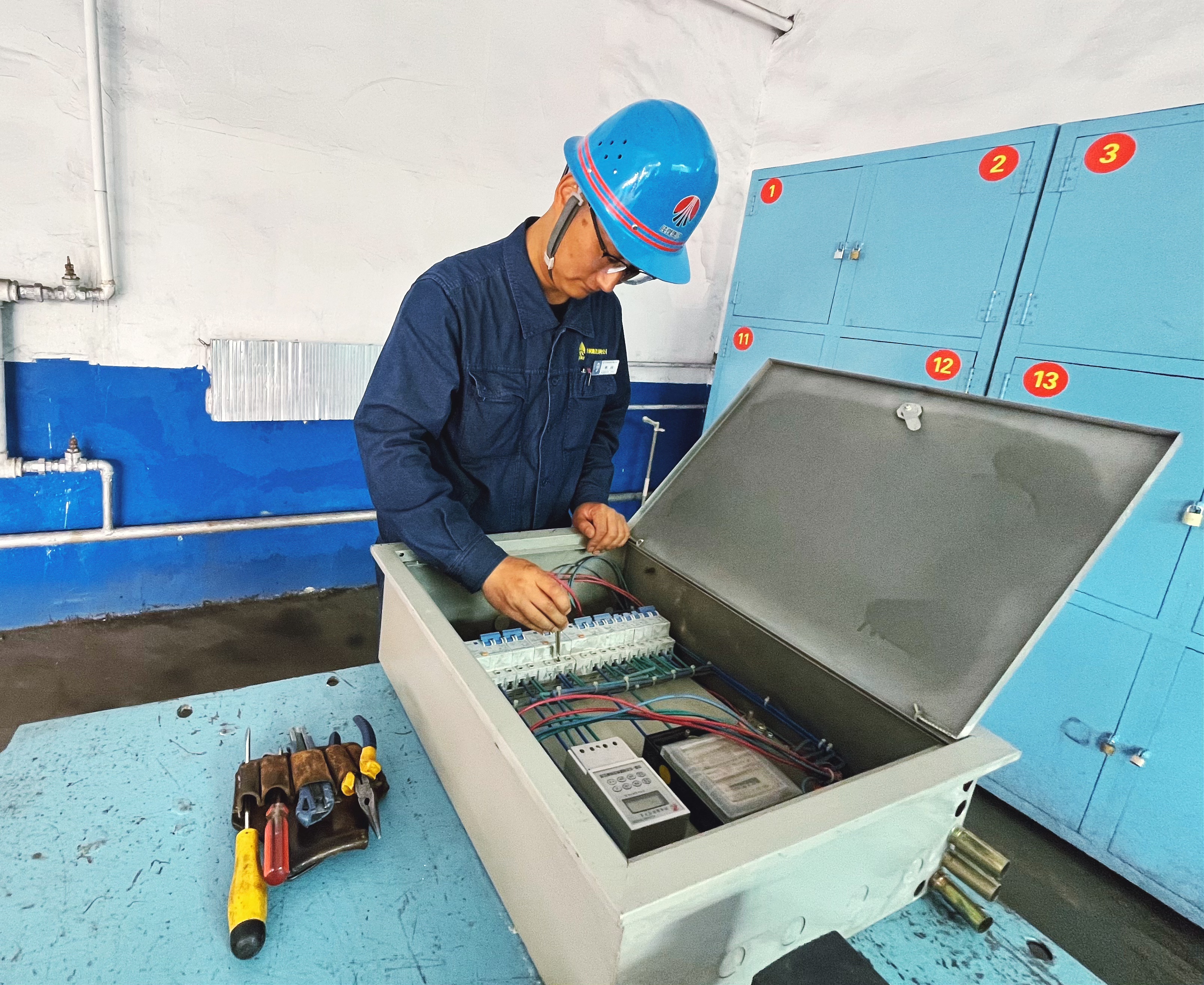 實干擔當顯本色 攻堅克難惠民生 實干擔當顯本色 攻堅克難惠民生