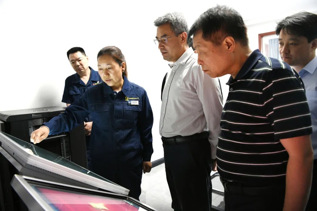 中國鋼鐵工業協會蘇長永一行到陜鋼集團專題調研檔案工作 中國鋼鐵工業協會蘇長永一行到陜鋼集團專題調研檔案工作