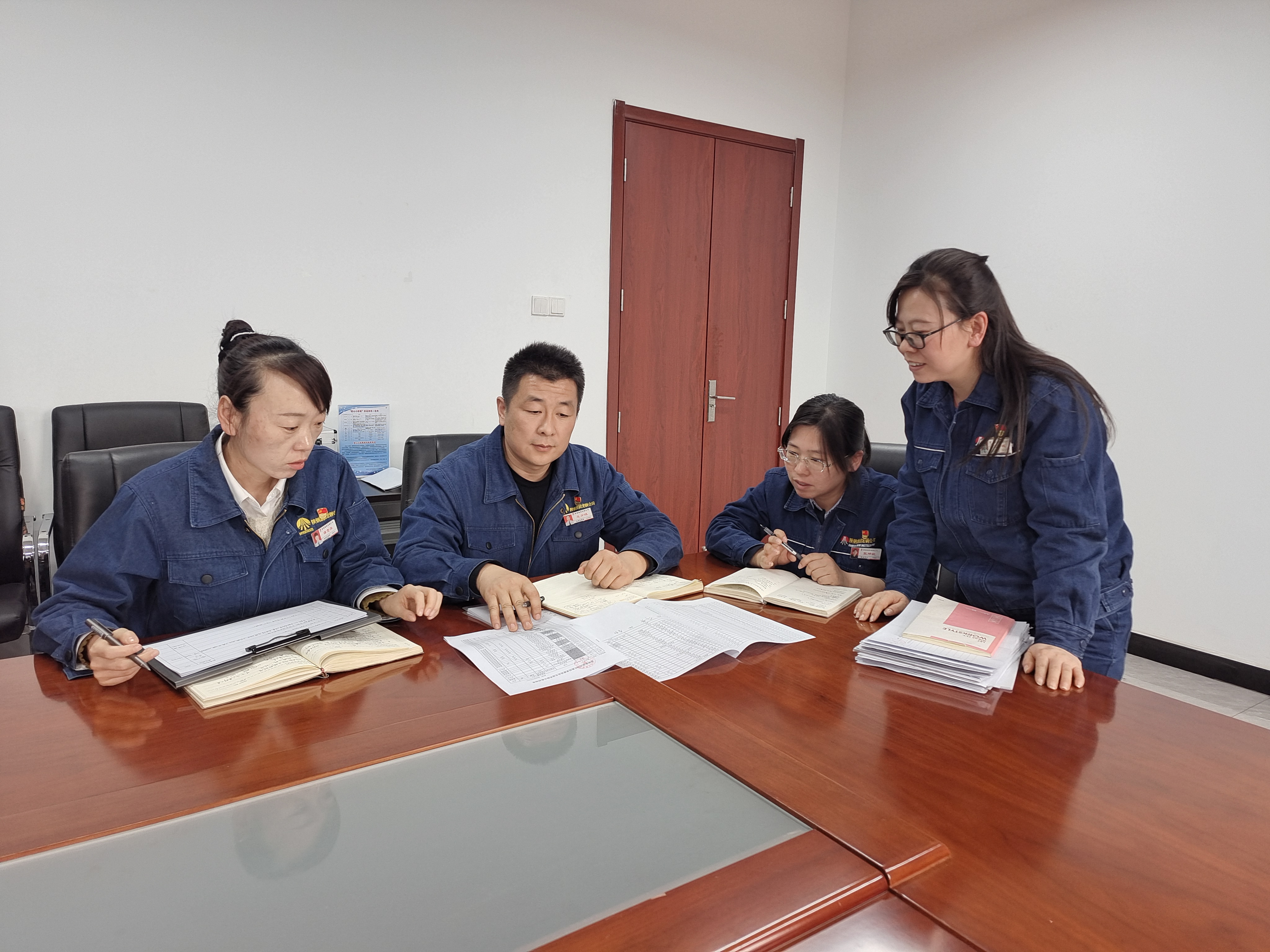 強(qiáng)化監(jiān)督執(zhí)紀(jì) 護(hù)航扭虧攻堅 強(qiáng)化監(jiān)督執(zhí)紀(jì) 護(hù)航扭虧攻堅