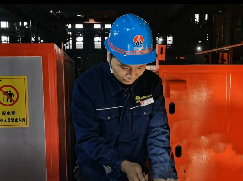 瞧!與時光競速的人,是他們,也是你我…… 瞧!與時光競速的人,是他們,也是你我……