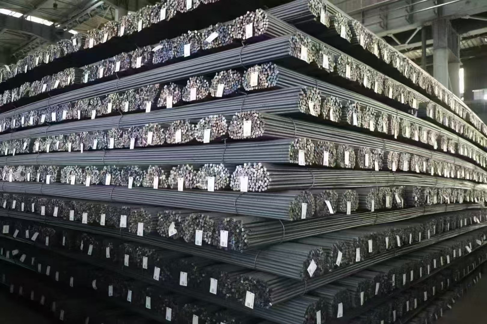 龍鋼公司熱軋碳素結構鋼項目入選陜西省重點新產品開發項目 龍鋼公司熱軋碳素結構鋼項目入選陜西省重點新產品開發項目