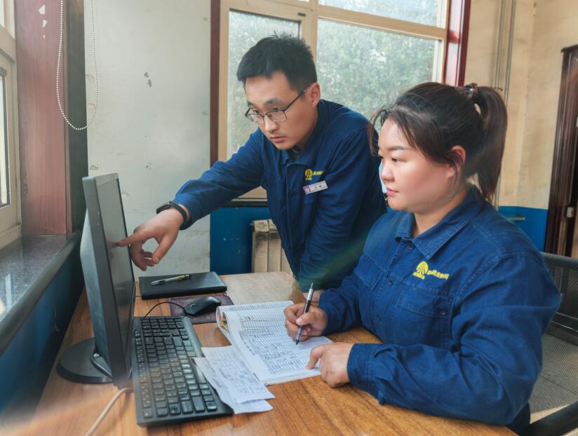 精于數據 勇奪桂冠——記陜西省機械冶金建材系統“技術狀元”王濤 精于數據 勇奪桂冠——記陜西省機械冶金建材系統“技術狀元”王濤