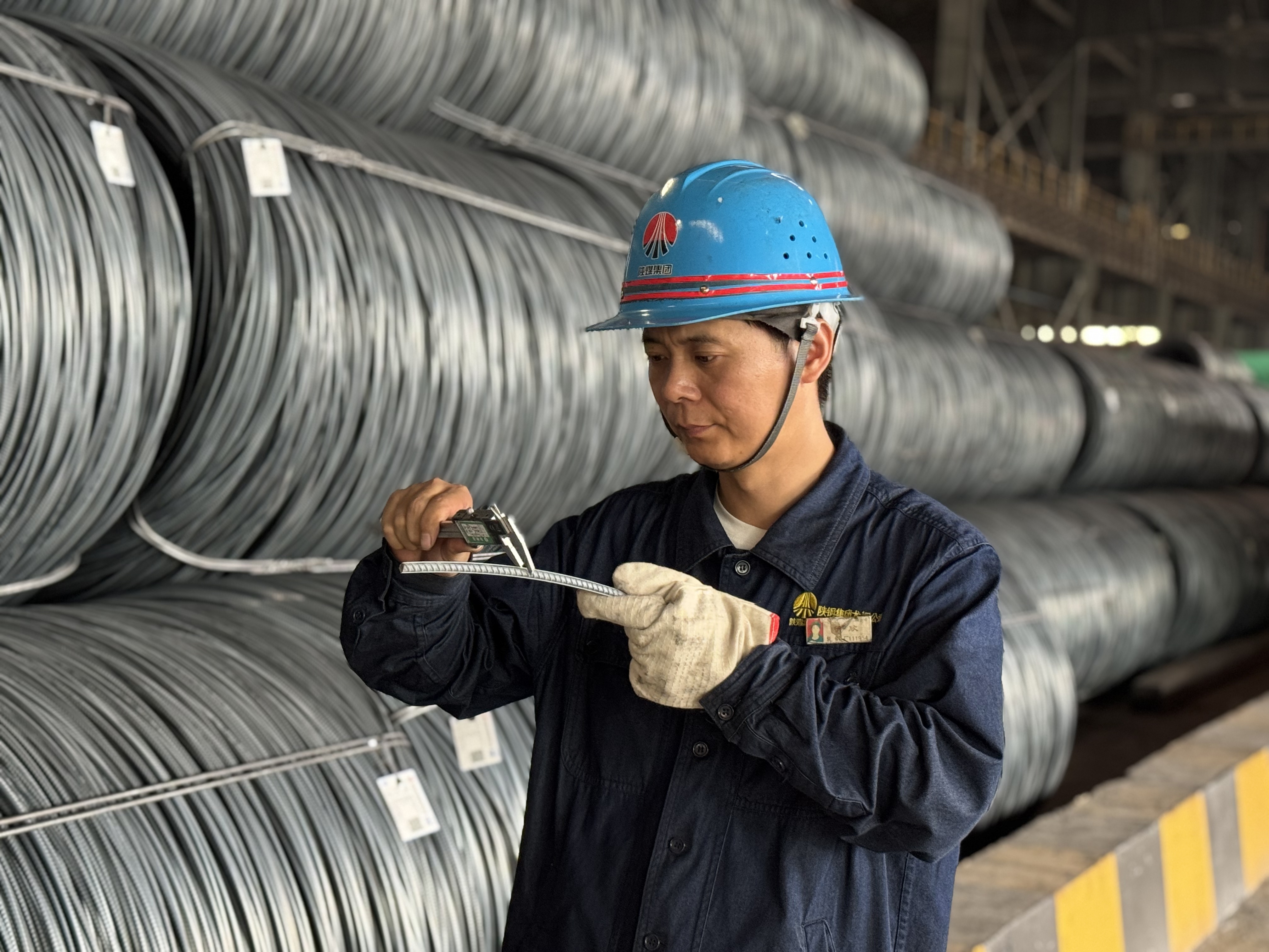 毫米刻度里的執著 毫米刻度里的執著