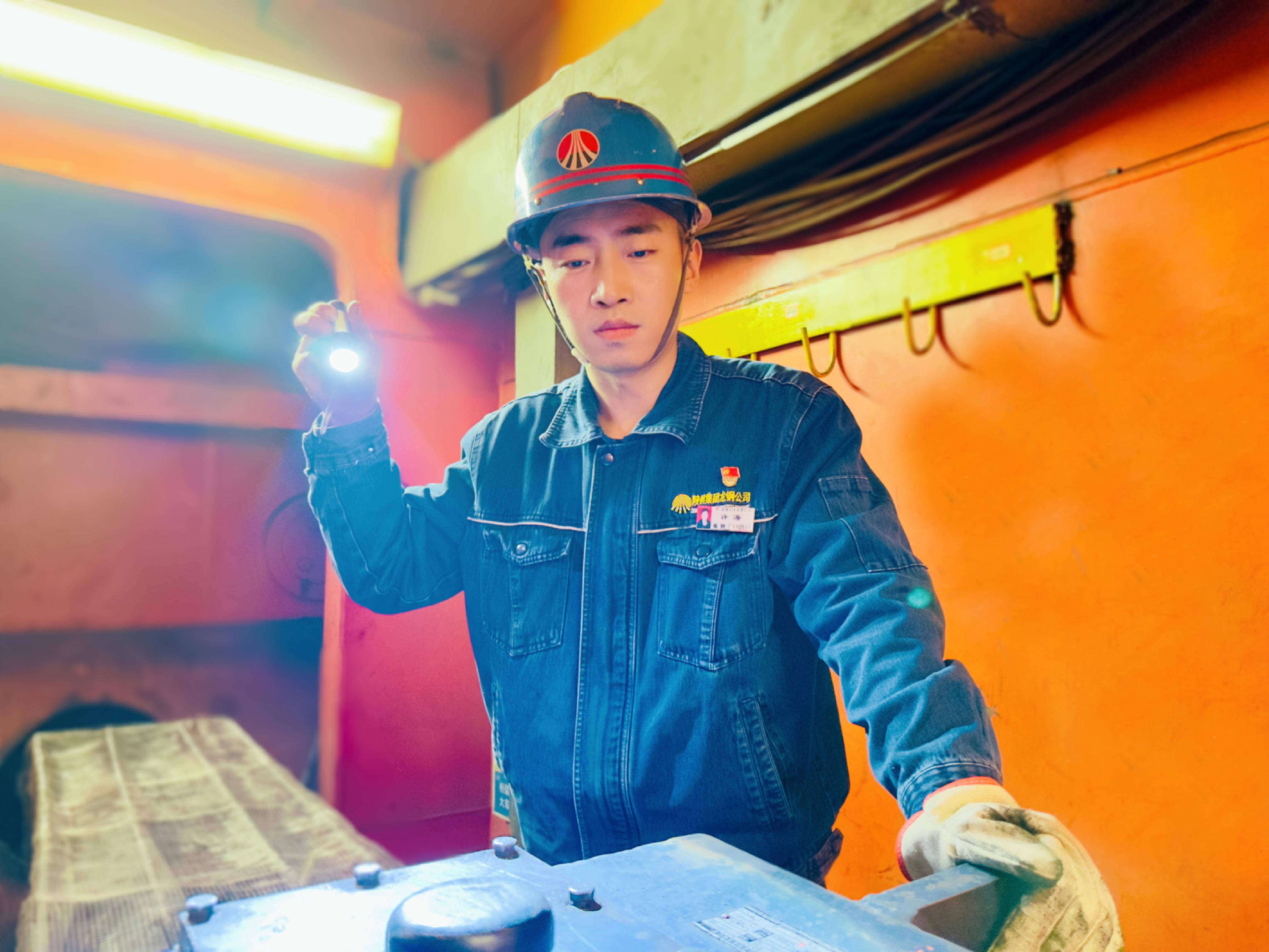 吊鉤之下的服務(wù)密碼 吊鉤之下的服務(wù)密碼