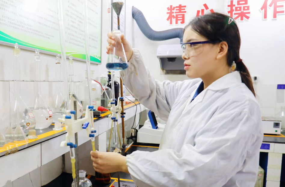 “守”與“手”的鋼城故事 “守”與“手”的鋼城故事