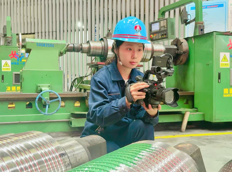 鏡頭下的堅守與熱愛 鏡頭下的堅守與熱愛